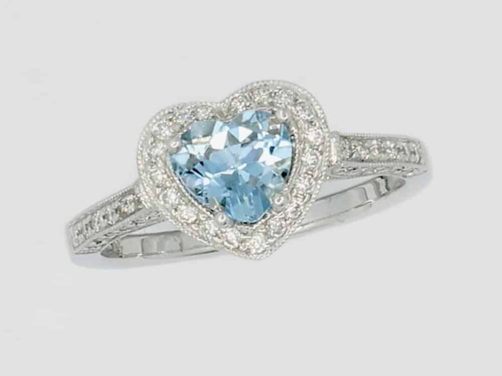 0311152 8 Heart-shaped blue gemstone ring