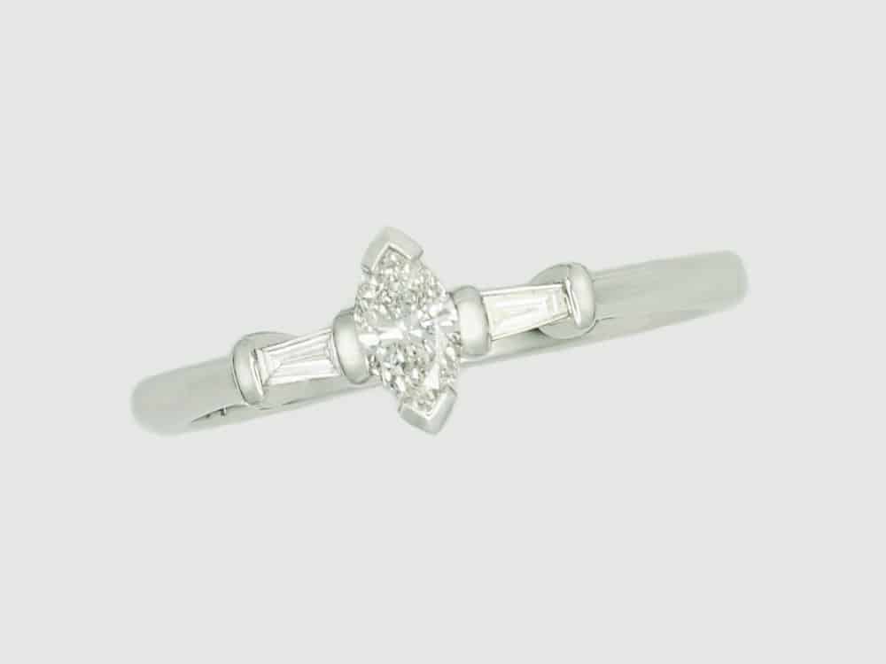 0110917 25 Elegant diamond engagement ring design